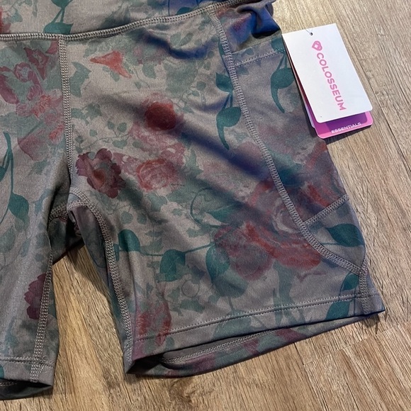 NWT COLOSSEUM ROSE GARDEN BIKER SHORTS (L) - Picture 4 of 6